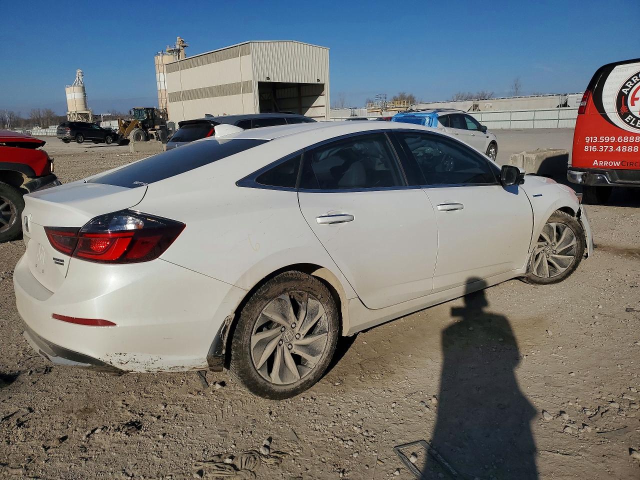 2019 HONDA INSIGHT TOURING photo 3