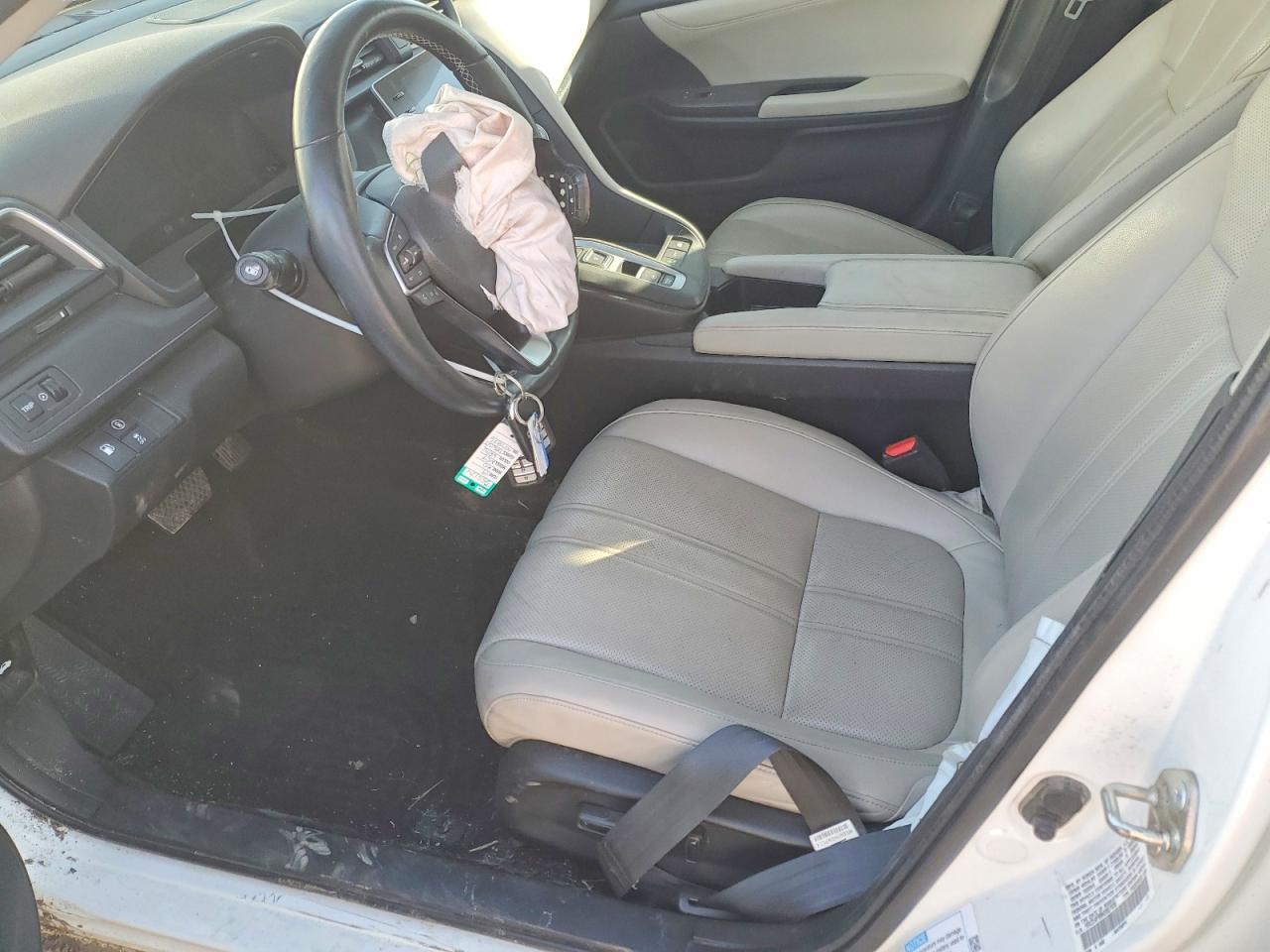 2019 HONDA INSIGHT TOURING photo 7