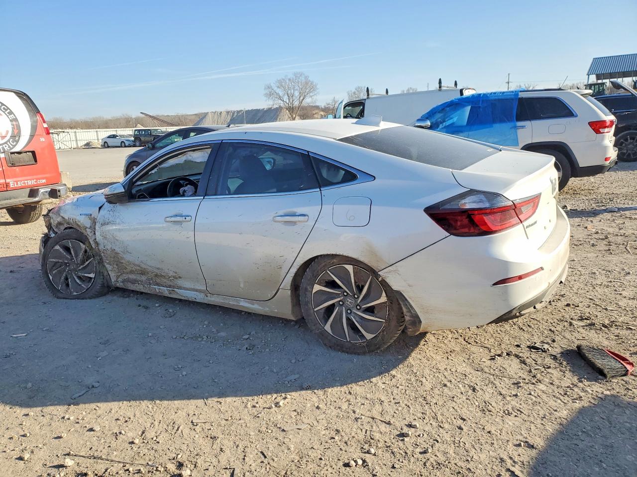 2019 HONDA INSIGHT TOURING photo 2