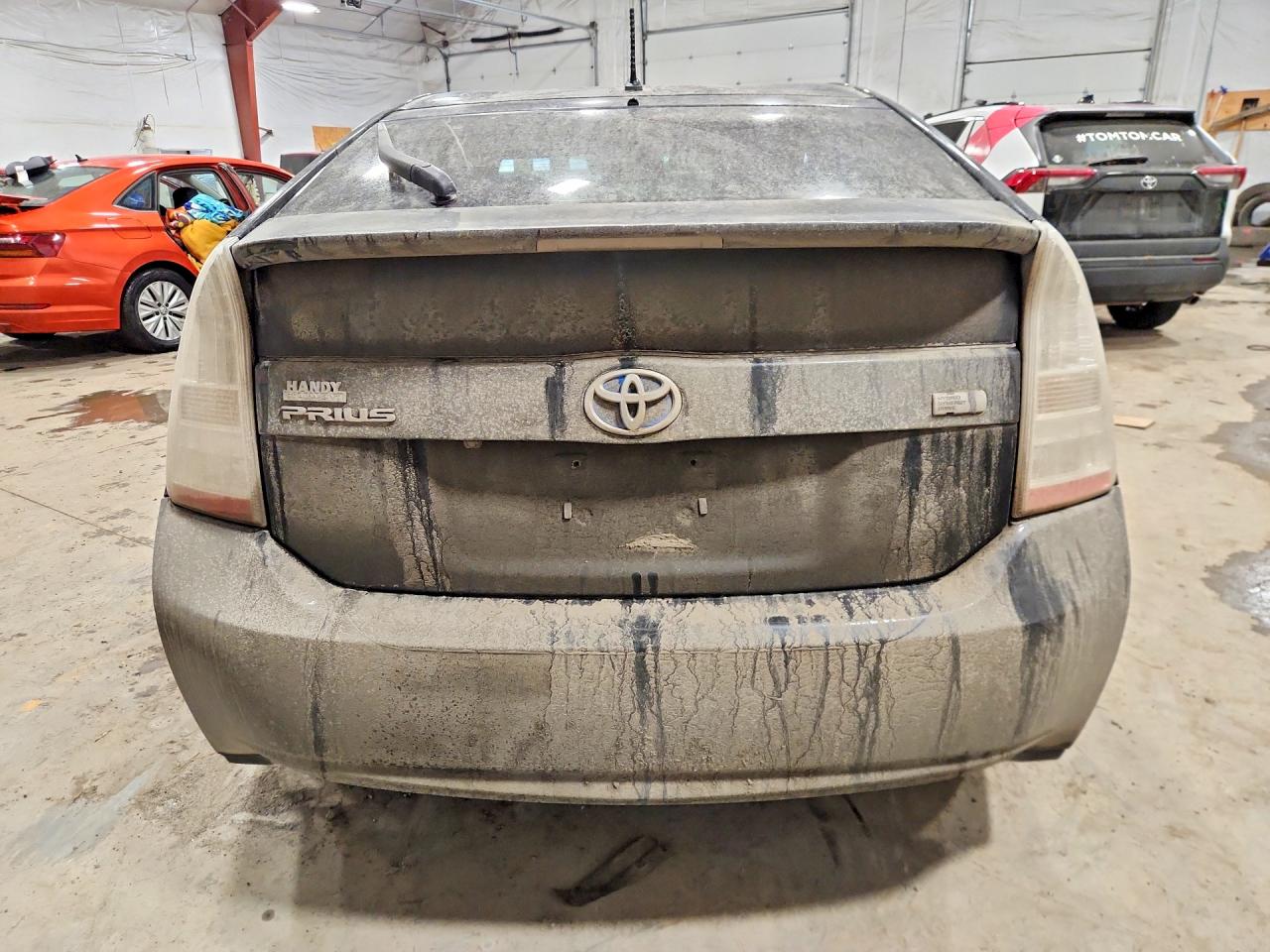 2011 TOYOTA PRIUS photo 6