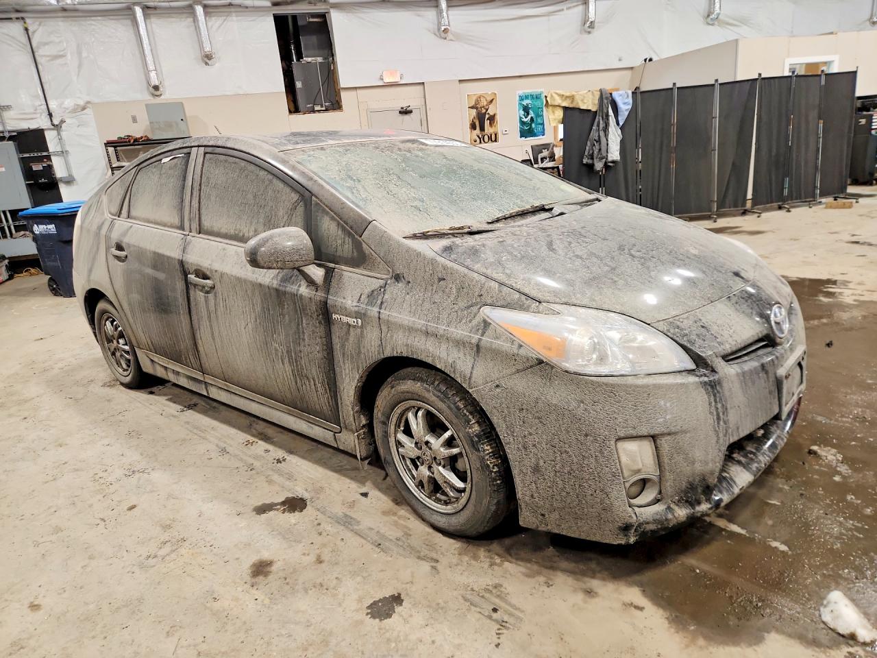 2011 TOYOTA PRIUS photo 4