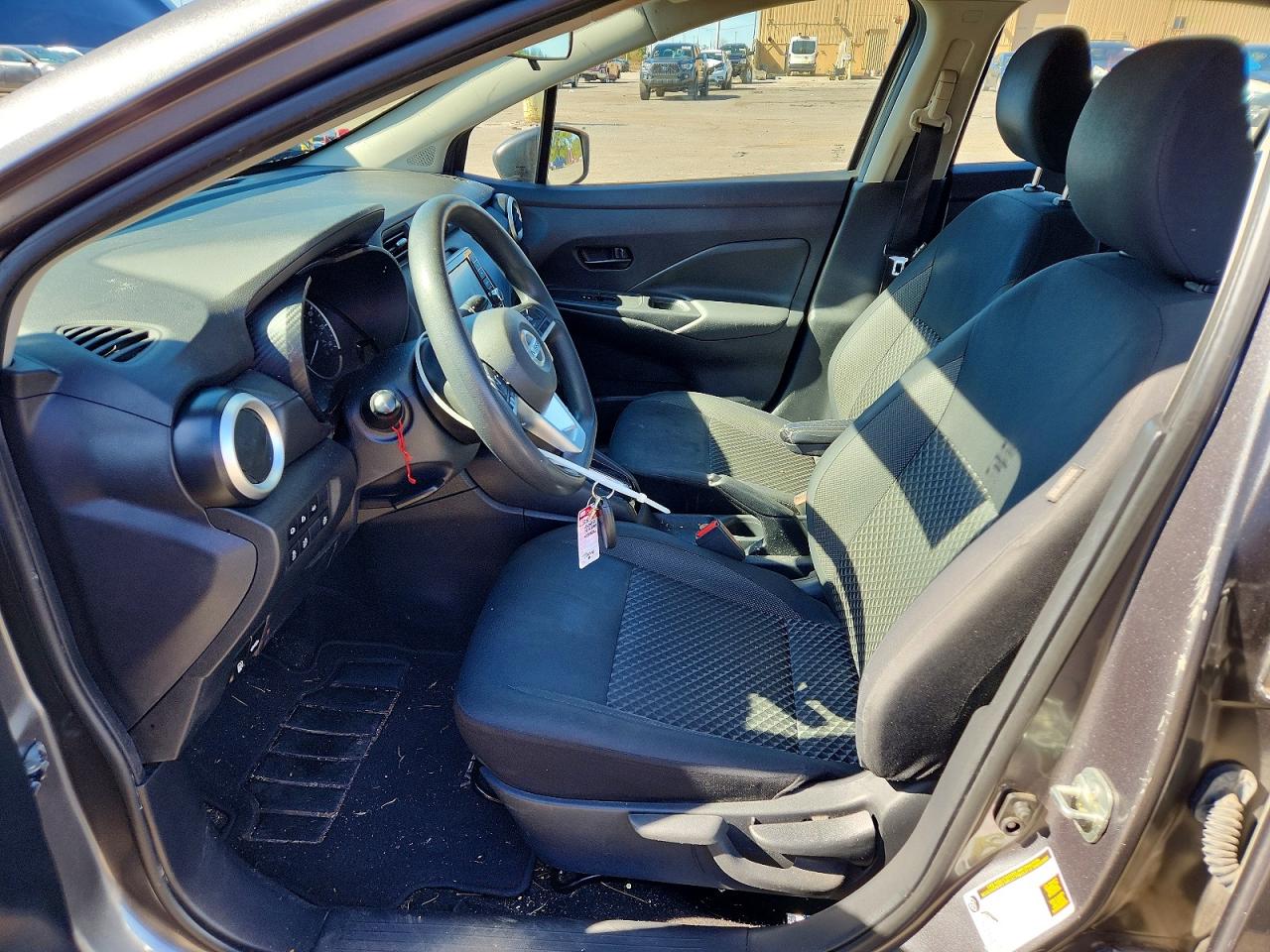 2020 NISSAN VERSA S photo 19