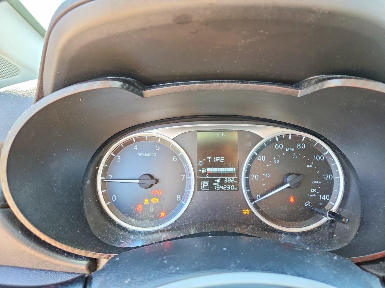 2020 NISSAN VERSA S photo 25