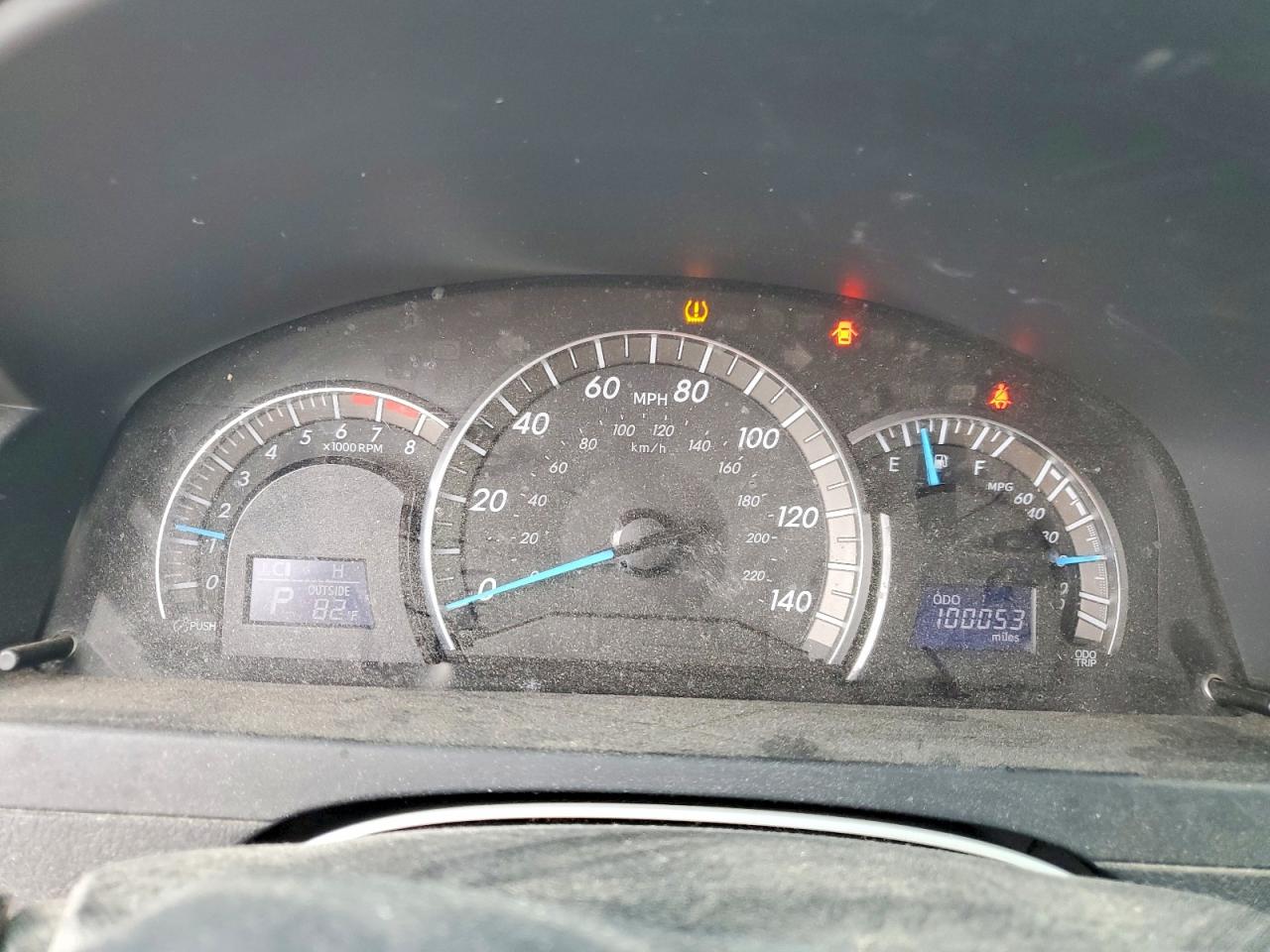 2013 TOYOTA CAMRY SE photo 9