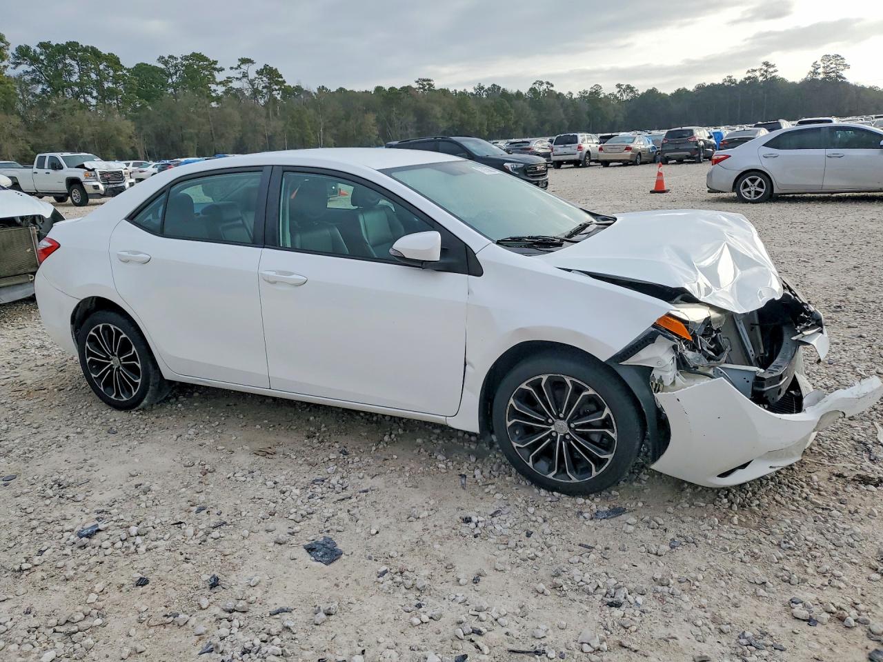 2016 TOYOTA COROLLA S PLUS photo 7
