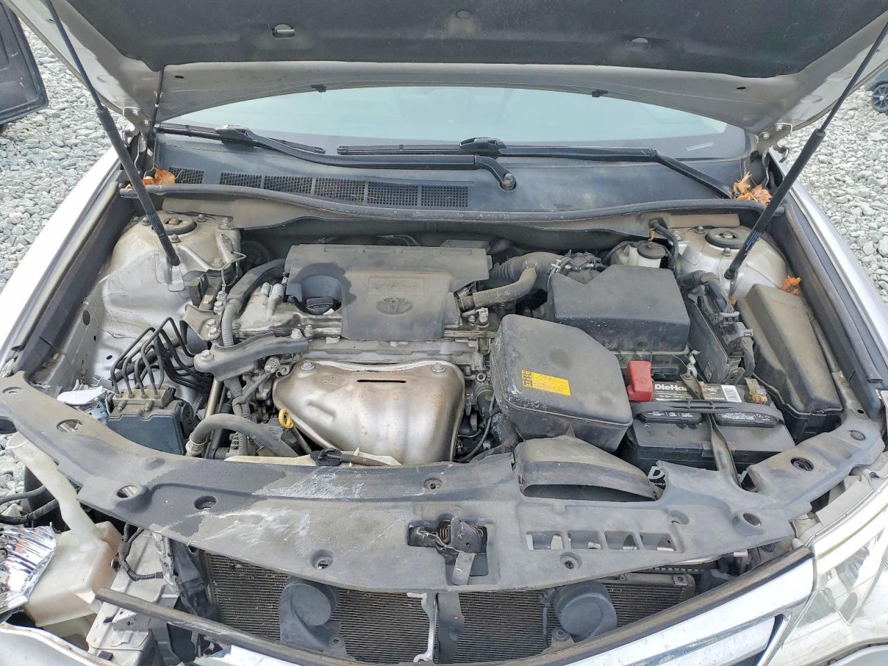 2014 TOYOTA CAMRY L photo 11