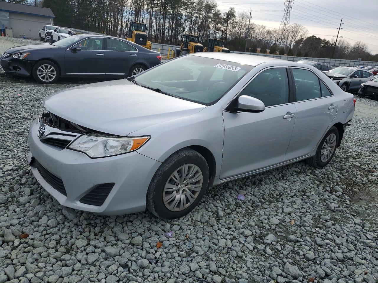 2014 TOYOTA CAMRY