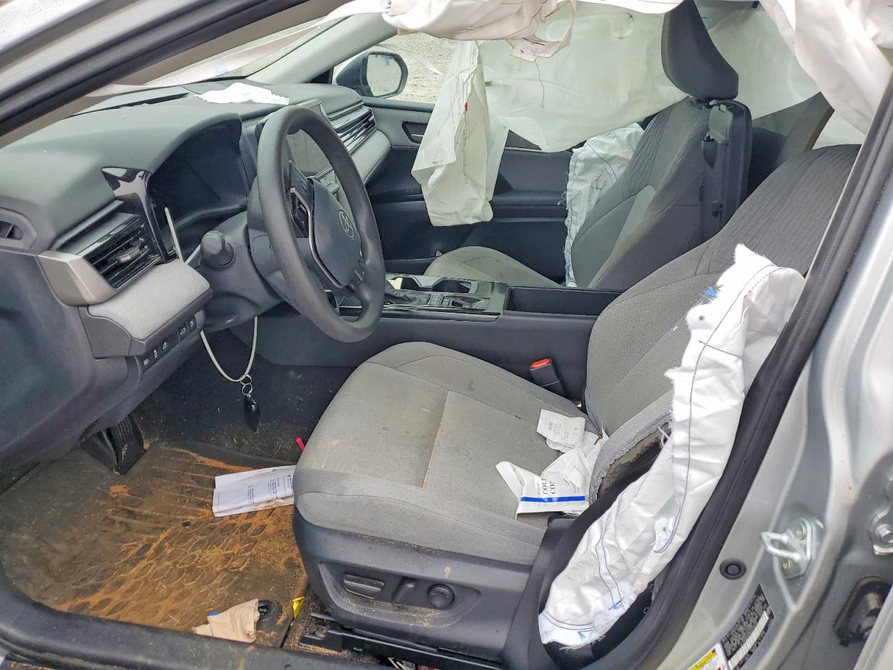 2025 TOYOTA CAMRY XSE photo 13