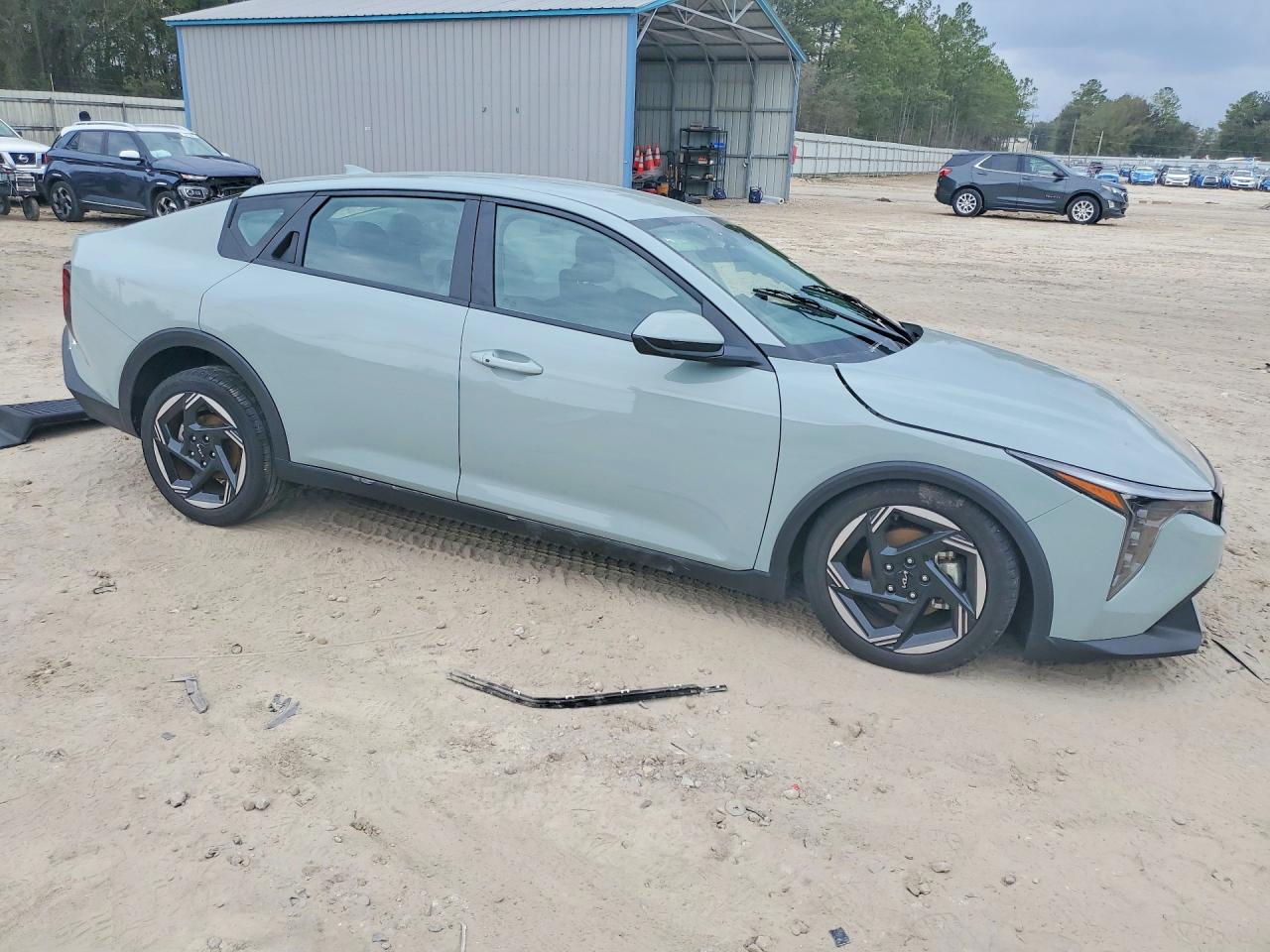 2025 KIA K4 EX photo 10