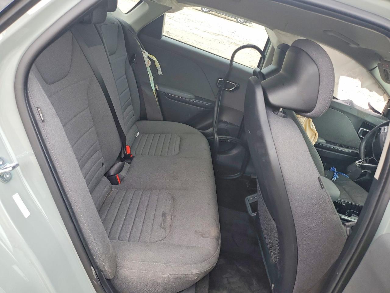 2025 KIA K4 EX photo 28