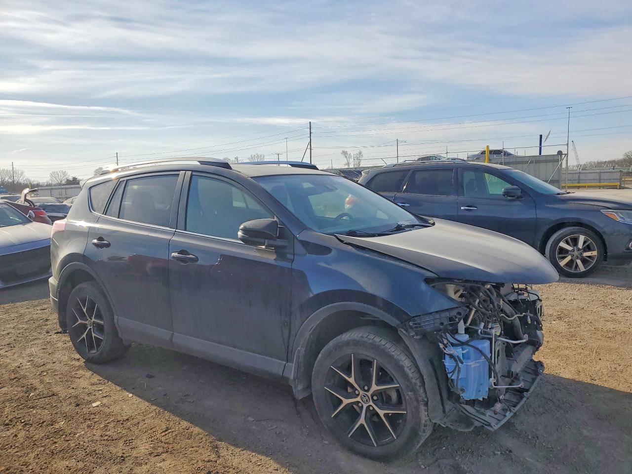 2018 TOYOTA RAV4 SE photo 4