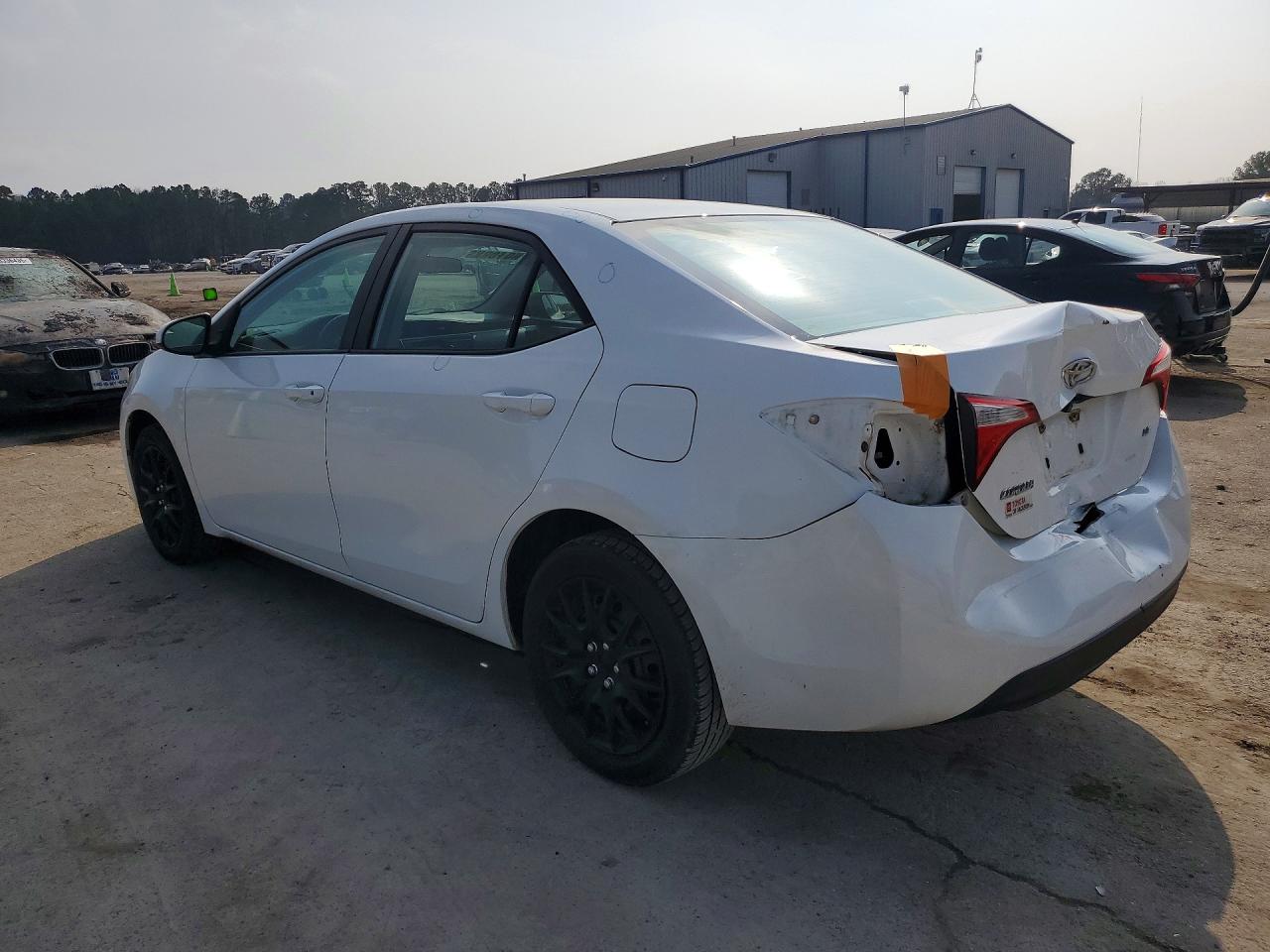 2016 TOYOTA COROLLA L photo 3