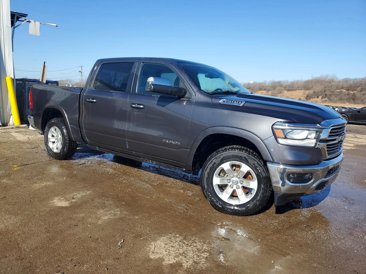 2019 RAM 1500 LARAMIE photo 7