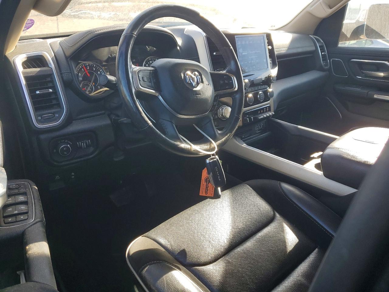 2019 RAM 1500 LARAMIE photo 15