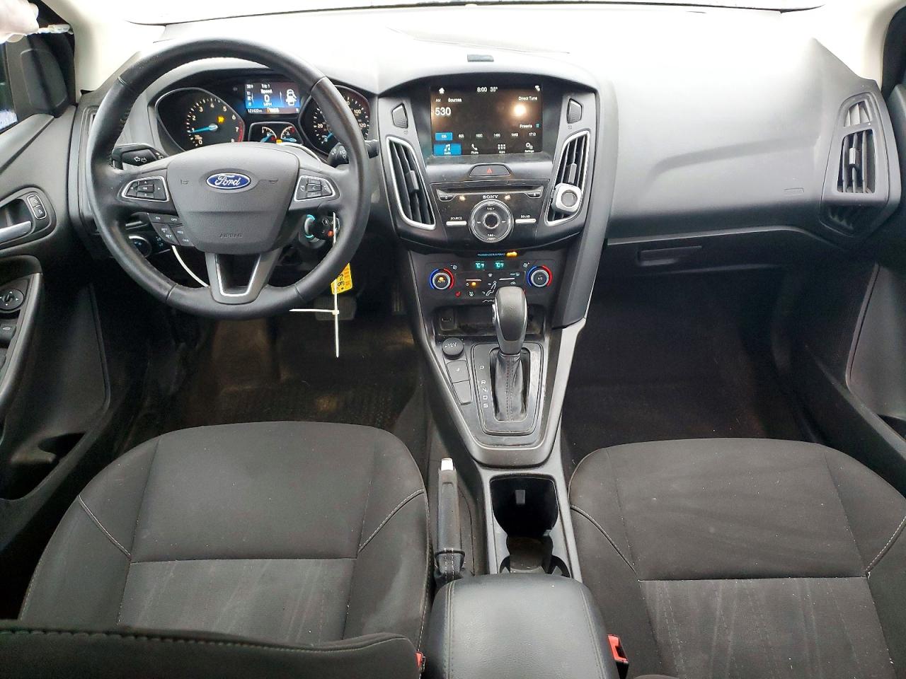 2018 FORD FOCUS SEL photo 8