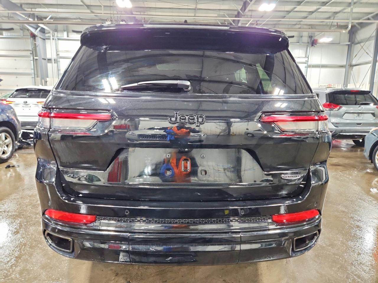 2024 JEEP GRAND CHEROKEE L SUMMIT photo 11