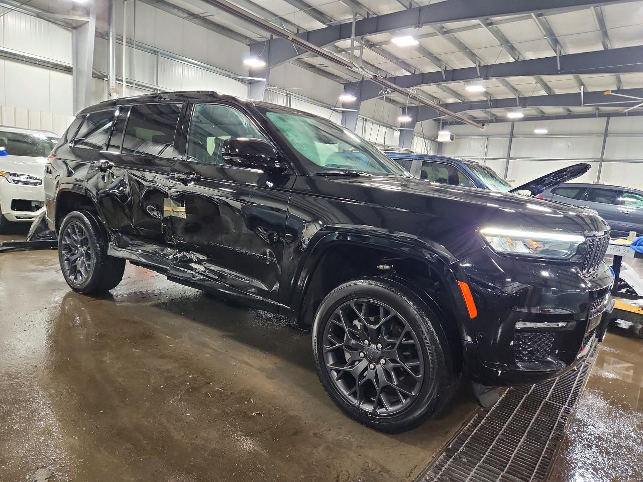 2024 JEEP GRAND CHEROKEE L SUMMIT photo 7
