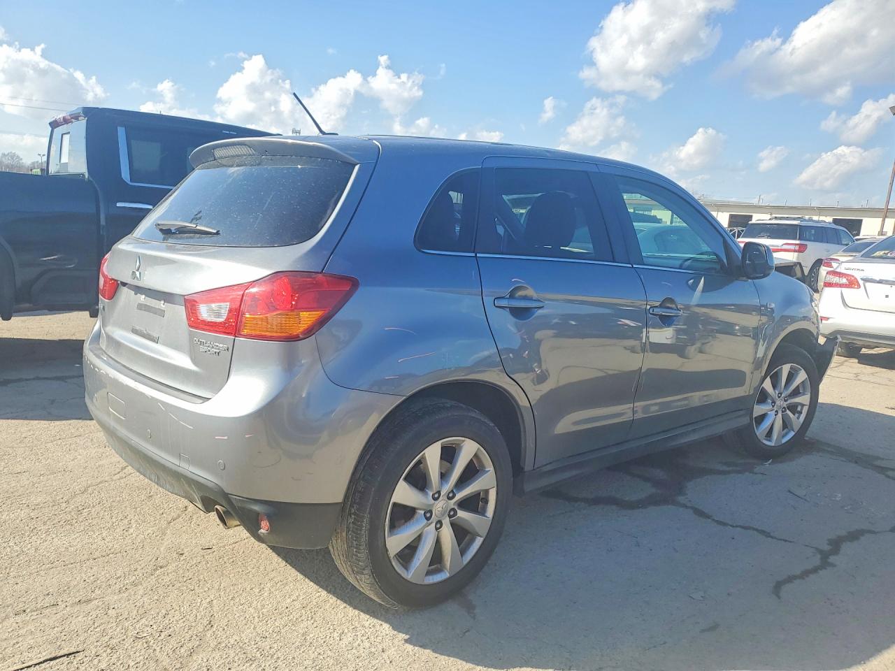 2015 MITSUBISHI OUTLANDER SPORT SE photo 3