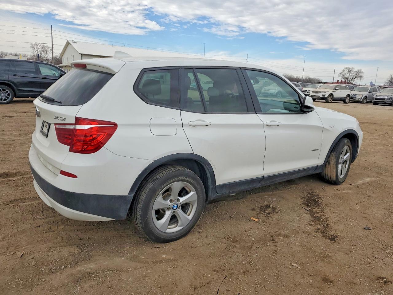 2011 BMW X3 XDRIVE28I photo 3