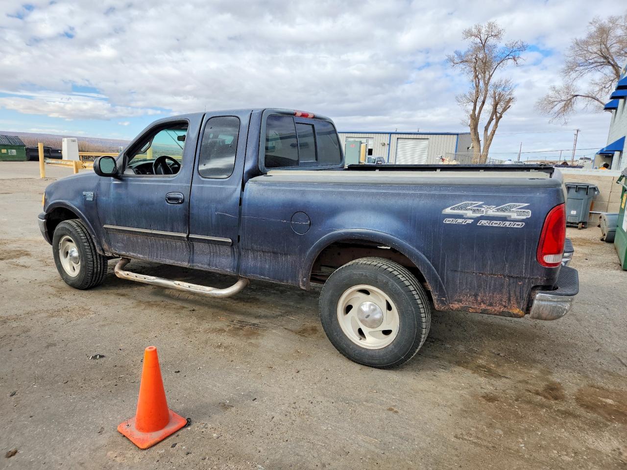 2000 FORD F150 photo 2