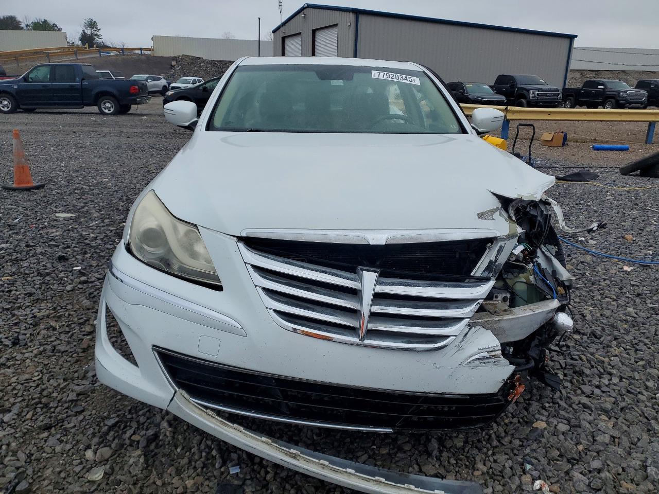 2013 HYUNDAI GENESIS 3.8L photo 5