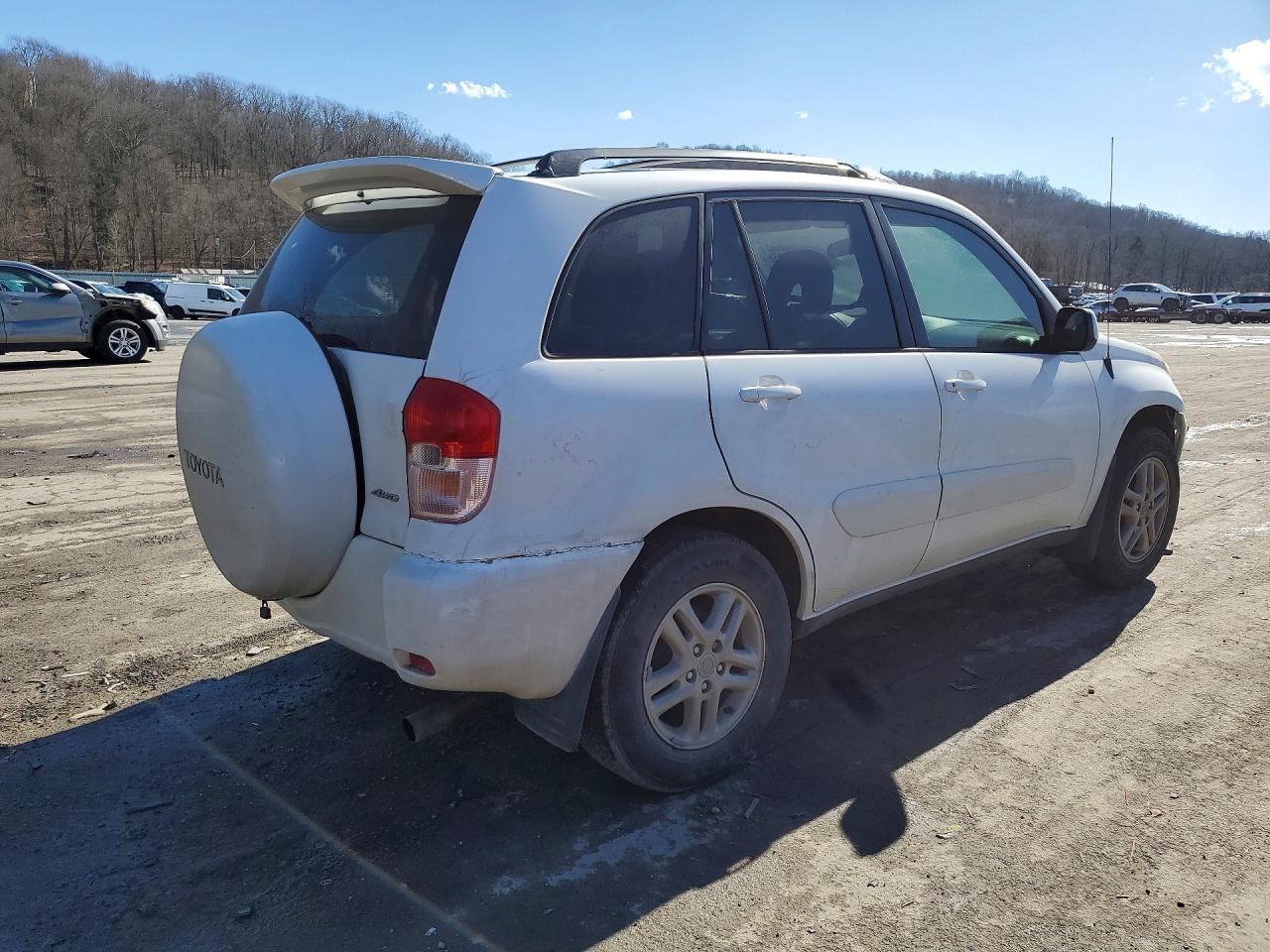 2002 TOYOTA RAV4 BASE photo 3