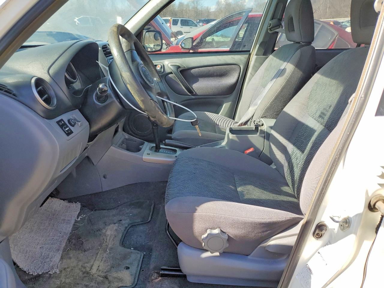2002 TOYOTA RAV4 BASE photo 7