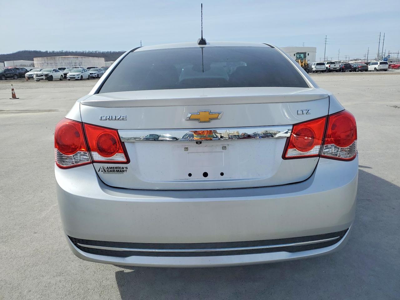 2015 CHEVROLET CRUZE LTZ photo 11