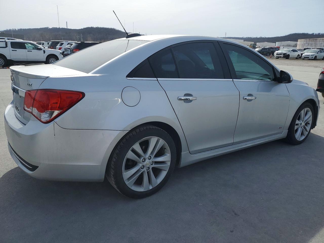 2015 CHEVROLET CRUZE LTZ photo 5