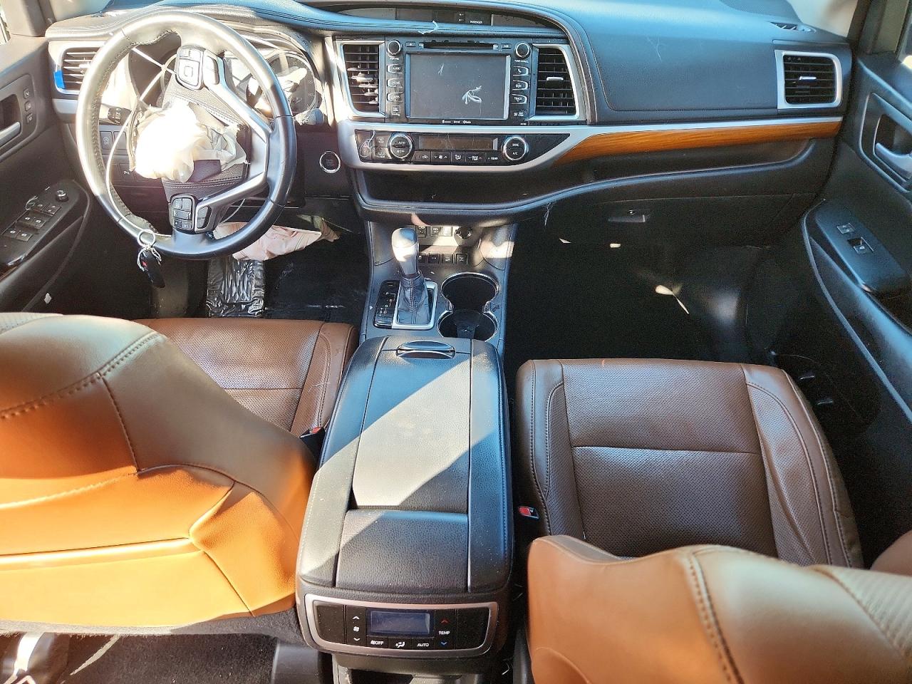 2018 TOYOTA HIGHLANDER LIMITED photo 15