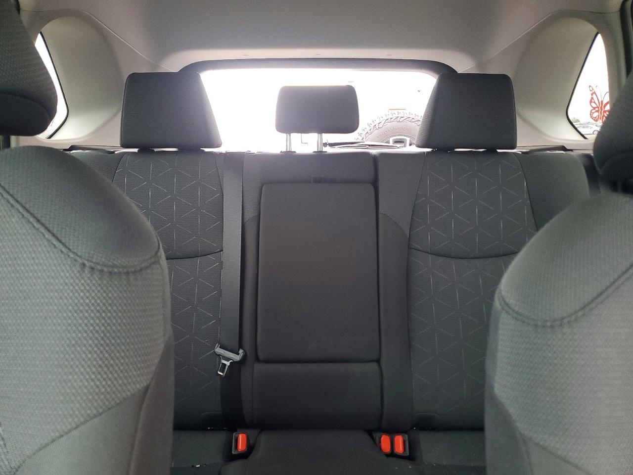 2024 TOYOTA RAV4 XLE photo 10