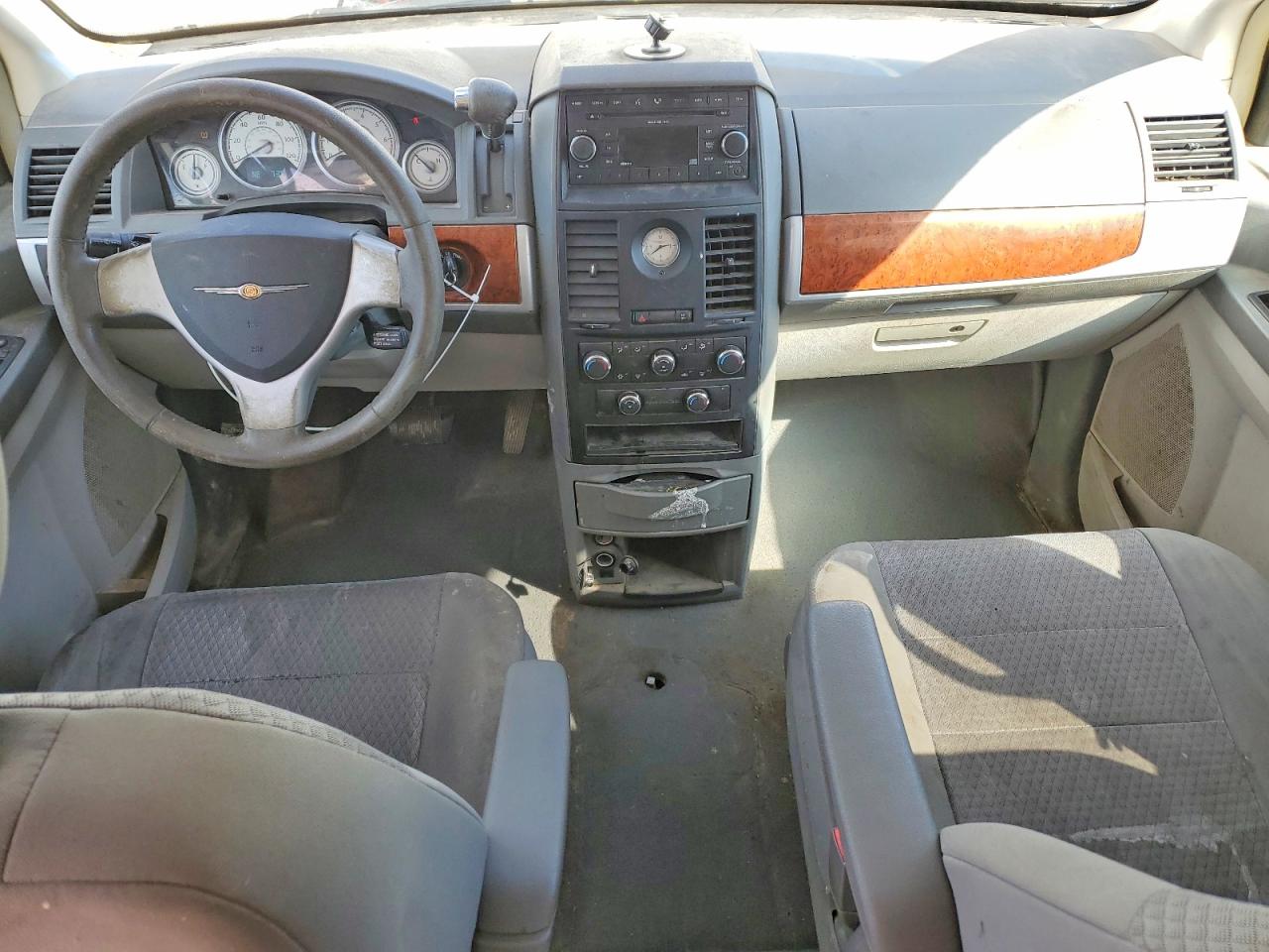 2008 CHRYSLER TOWN & COUNTRY TOURING photo 8