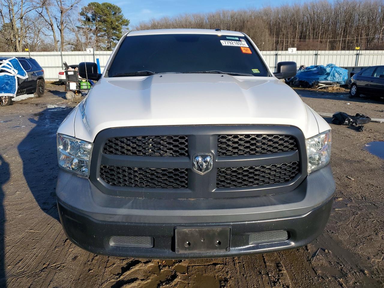 2015 RAM 1500 ST photo 9