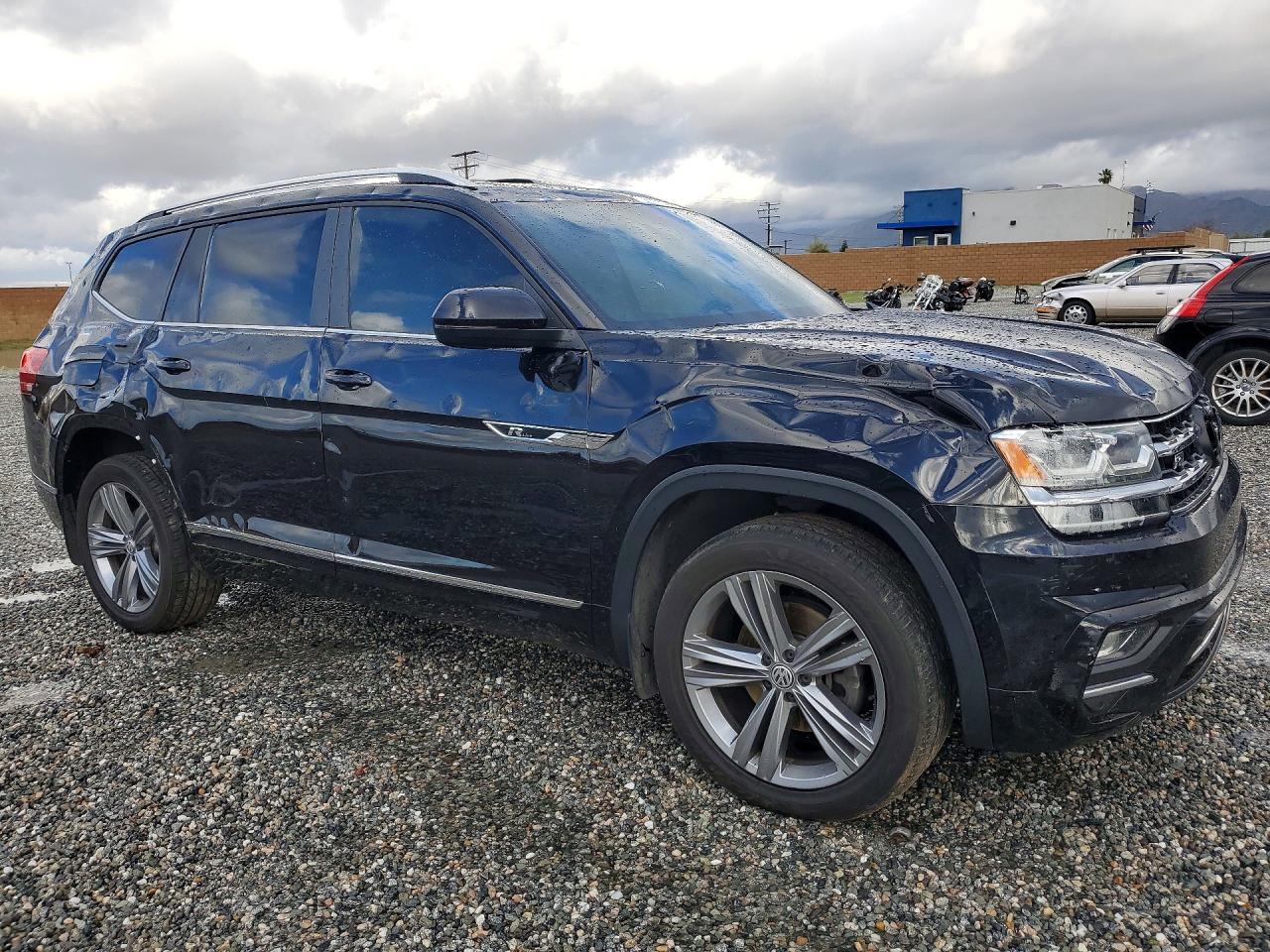 2018 VOLKSWAGEN ATLAS SEL photo 10