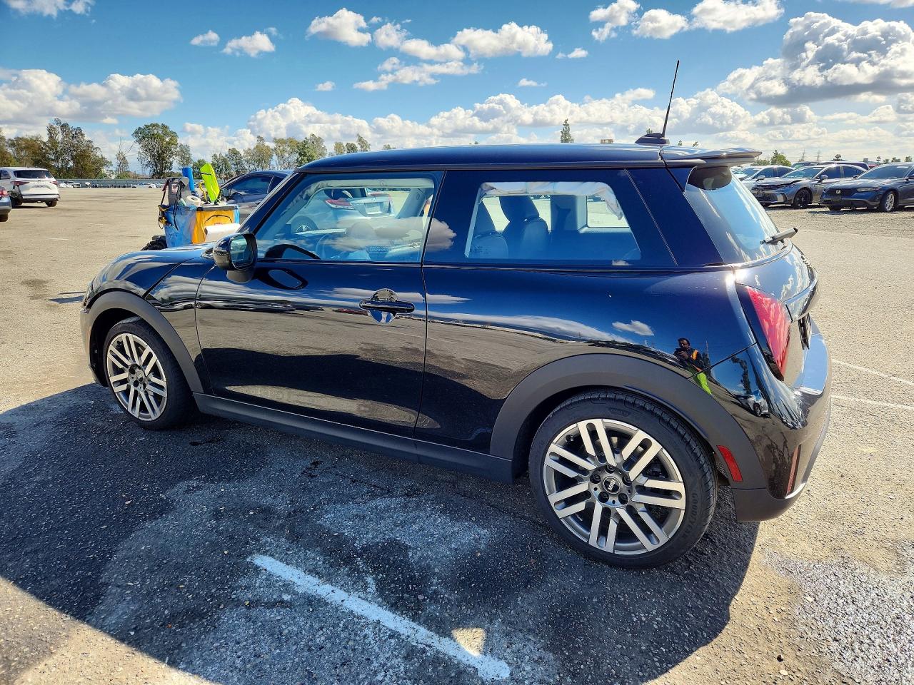 2025 MINI COOPER S photo 4