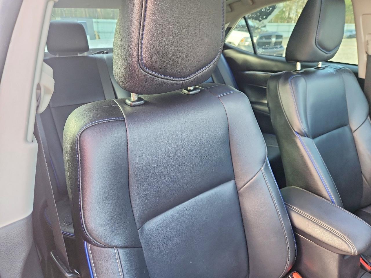2017 TOYOTA COROLLA L photo 28