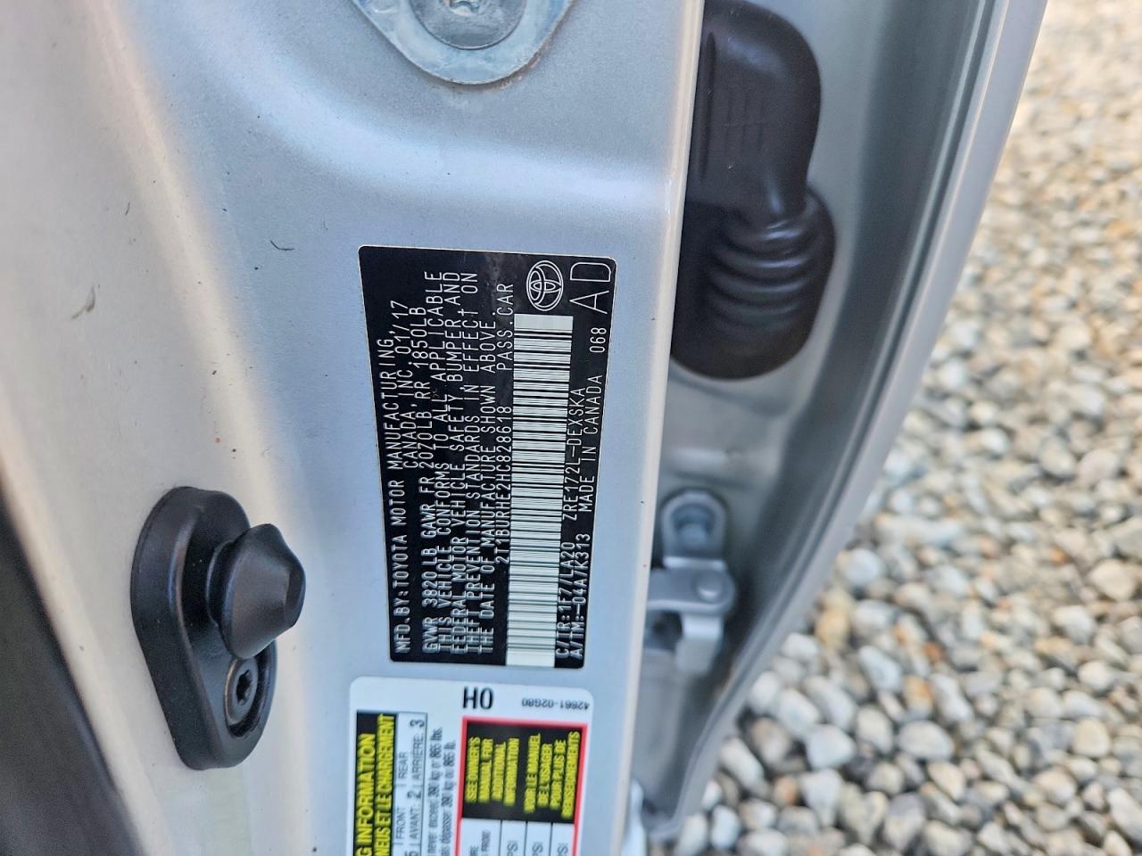 2017 TOYOTA COROLLA L photo 34