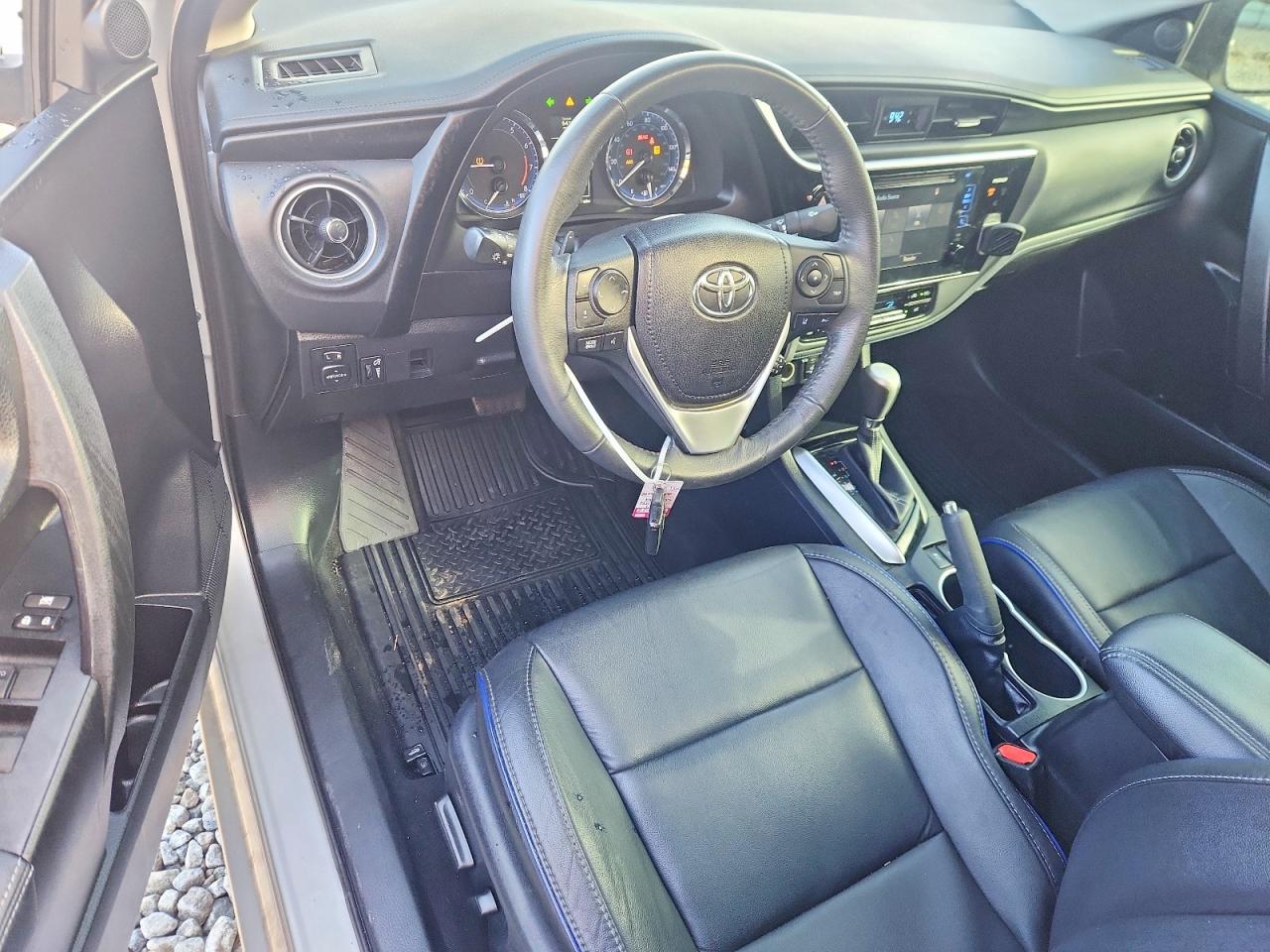 2017 TOYOTA COROLLA L photo 22
