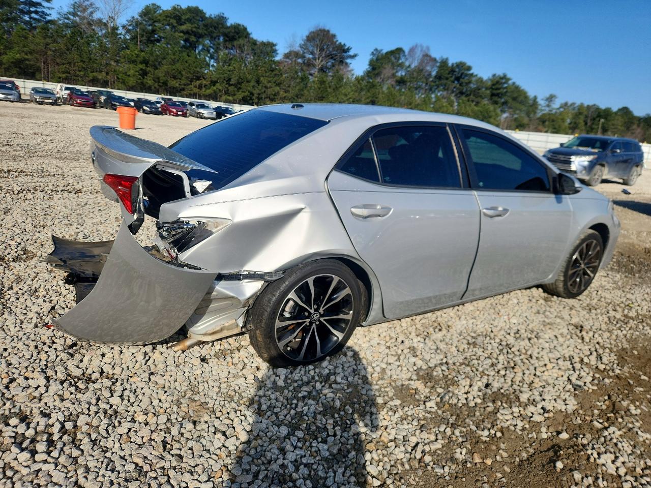 2017 TOYOTA COROLLA L photo 7