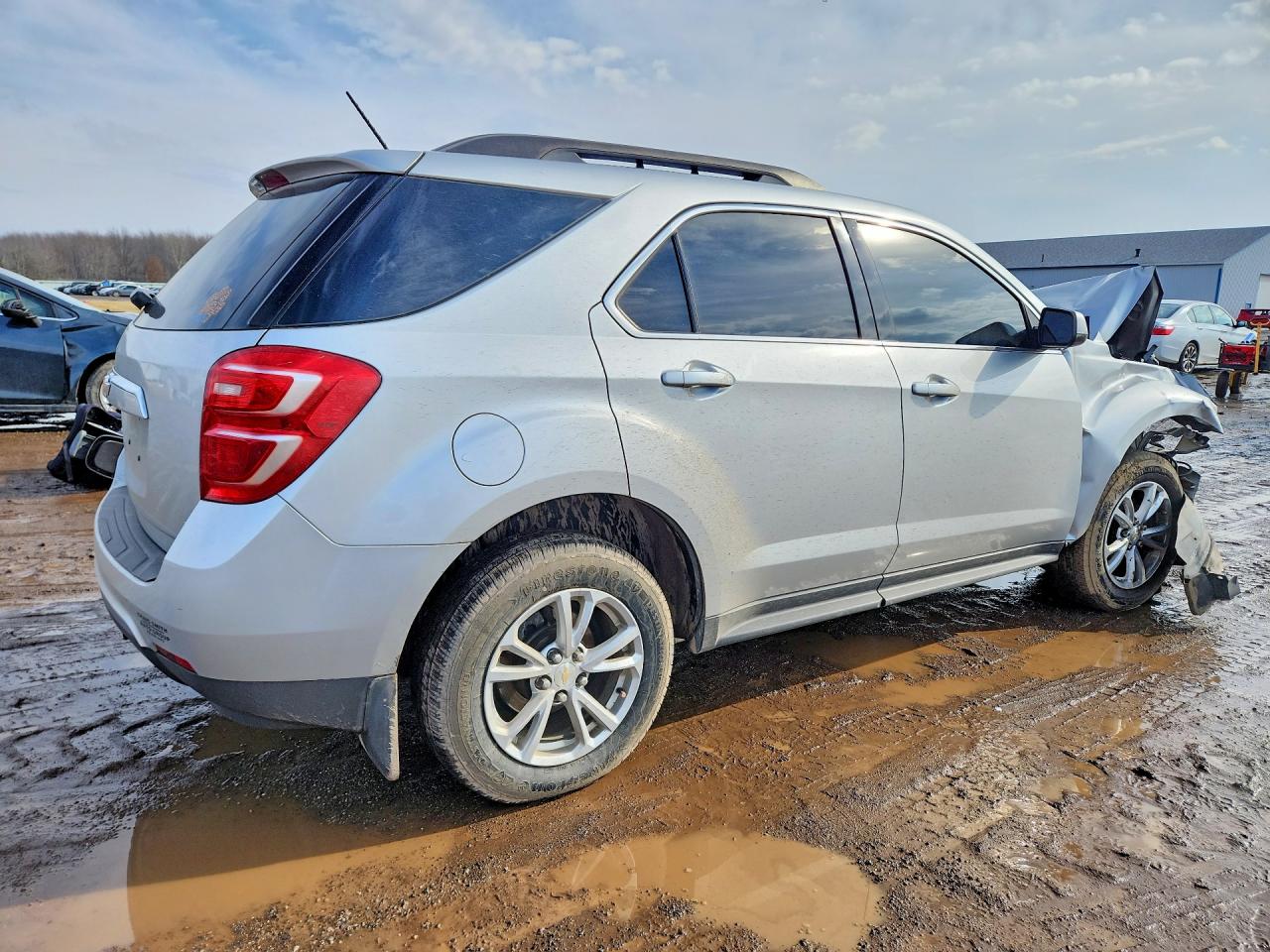 2017 CHEVROLET EQUINOX LT photo 3