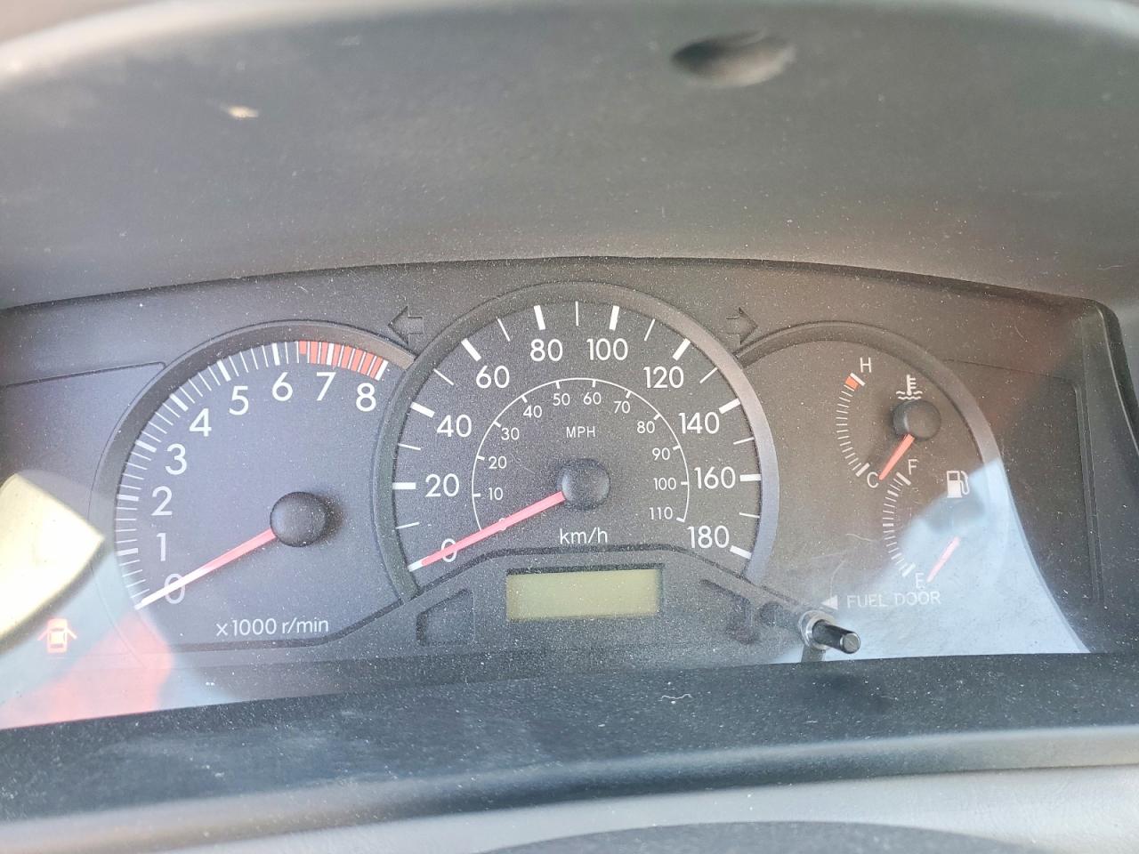2005 TOYOTA COROLLA CE photo 9