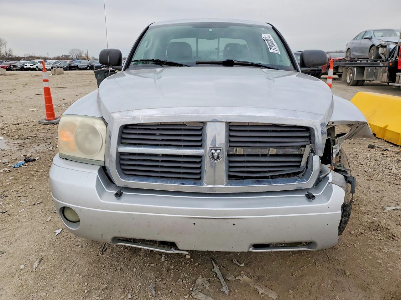2005 DODGE DAKOTA QUAD LARAMIE photo 9