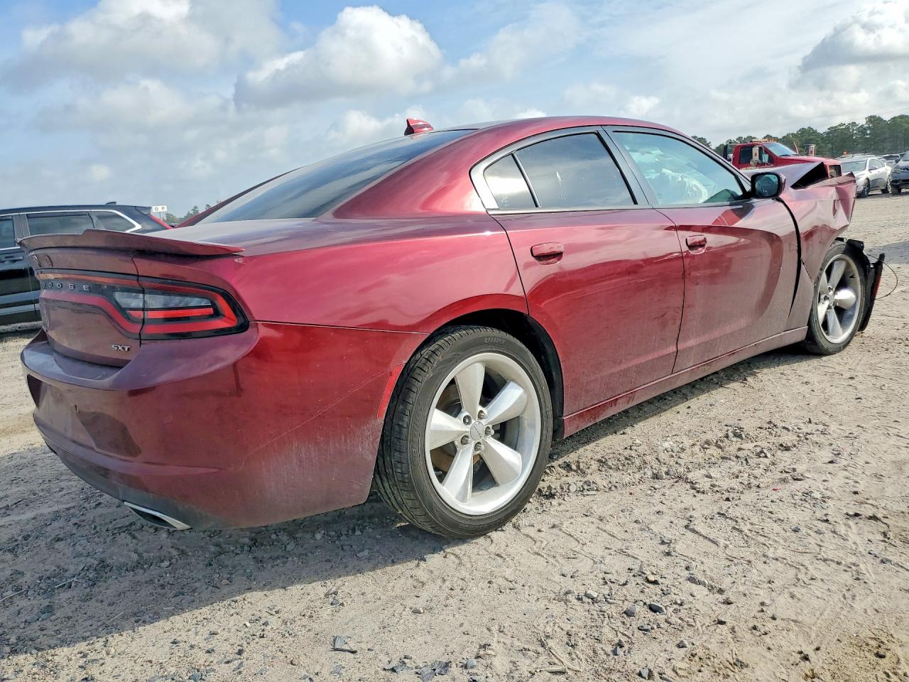 2017 DODGE CHARGER SXT photo 5