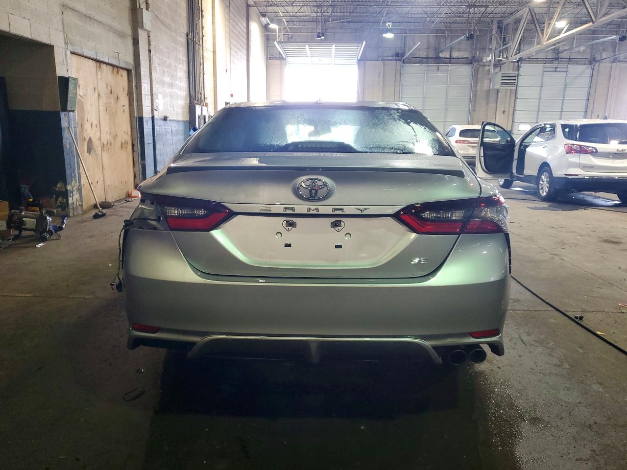 2022 TOYOTA CAMRY SE photo 6