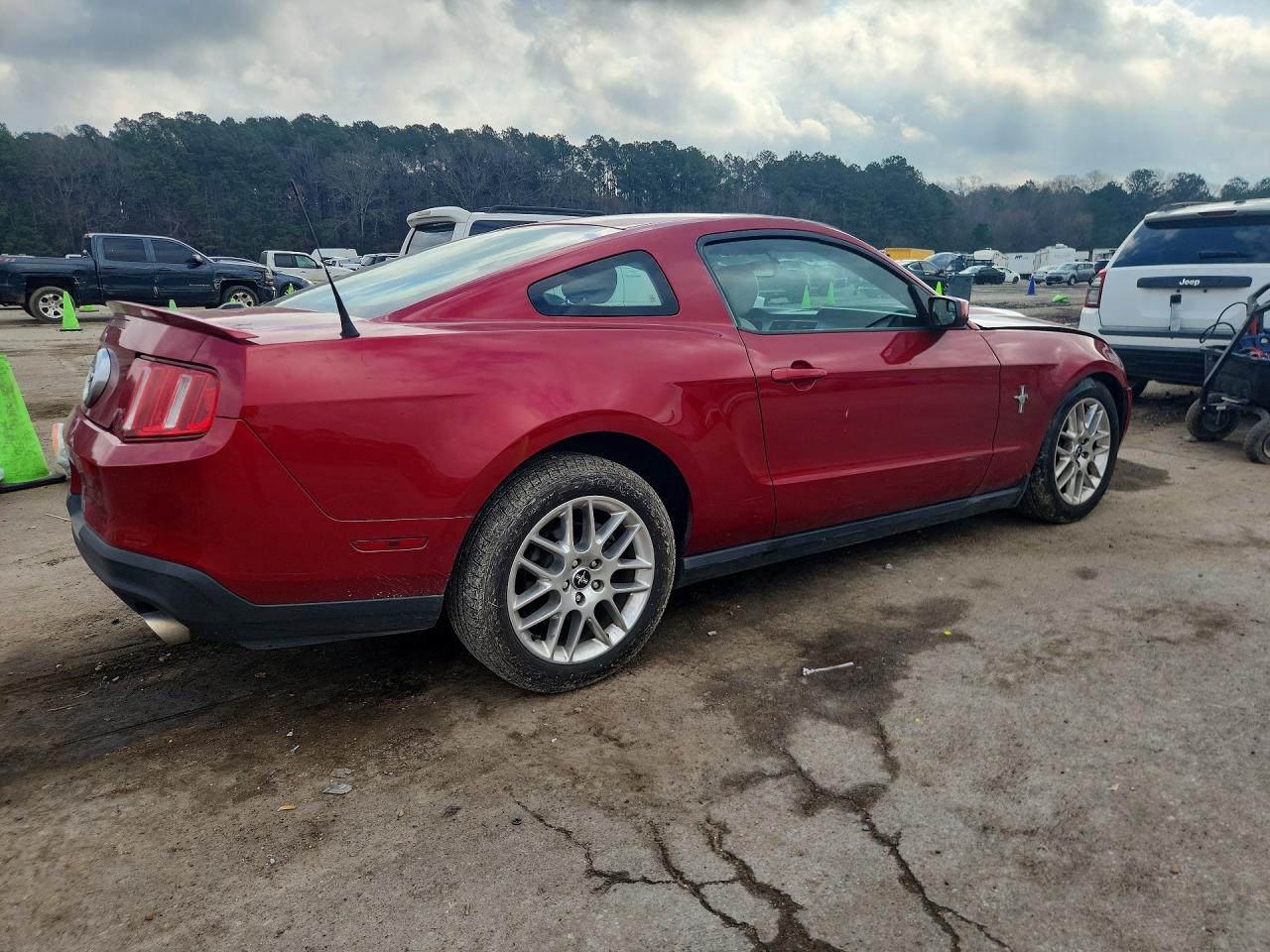 2012 FORD MUSTANG photo 5