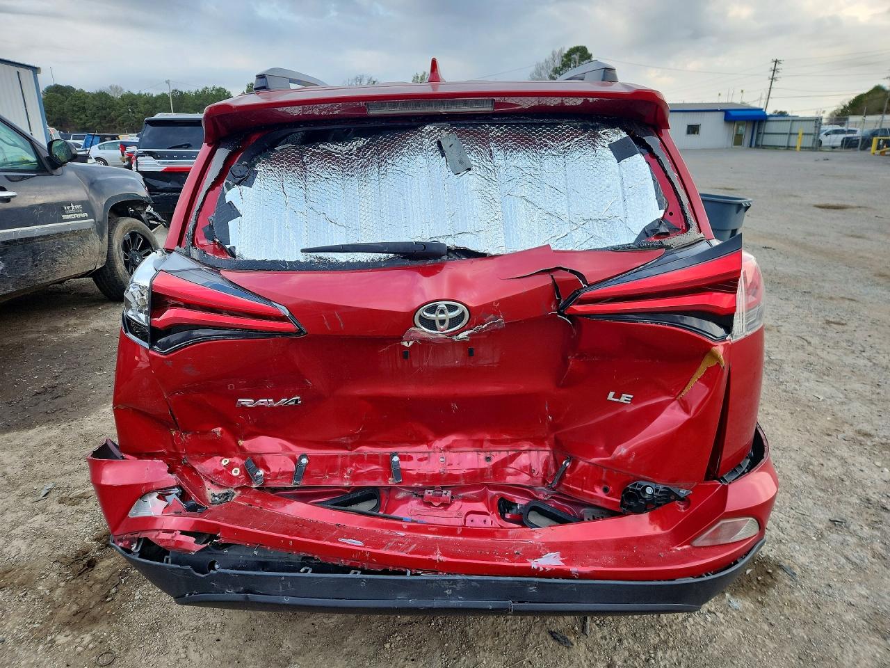 2017 TOYOTA RAV4 LE photo 16