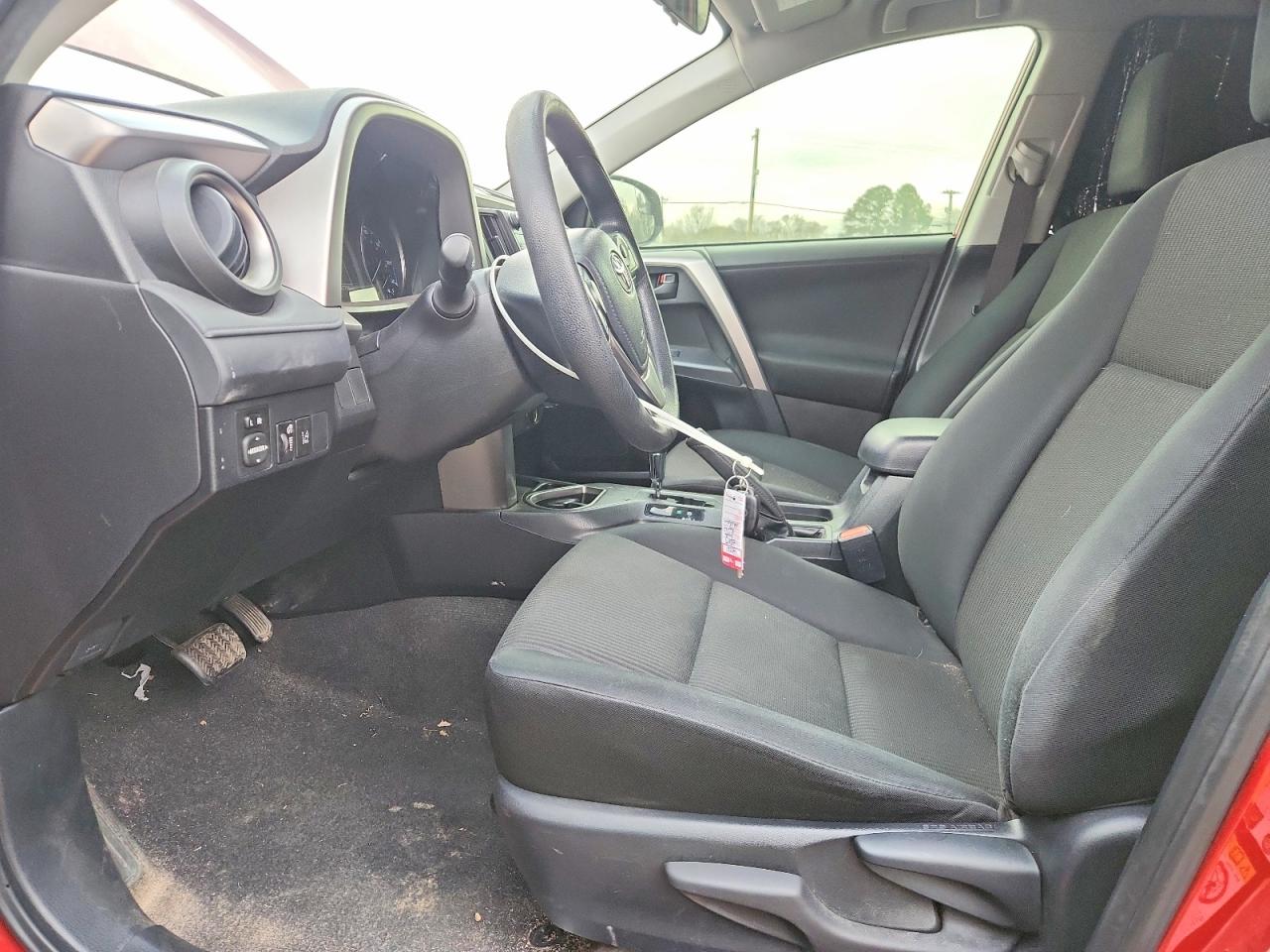 2017 TOYOTA RAV4 LE photo 19