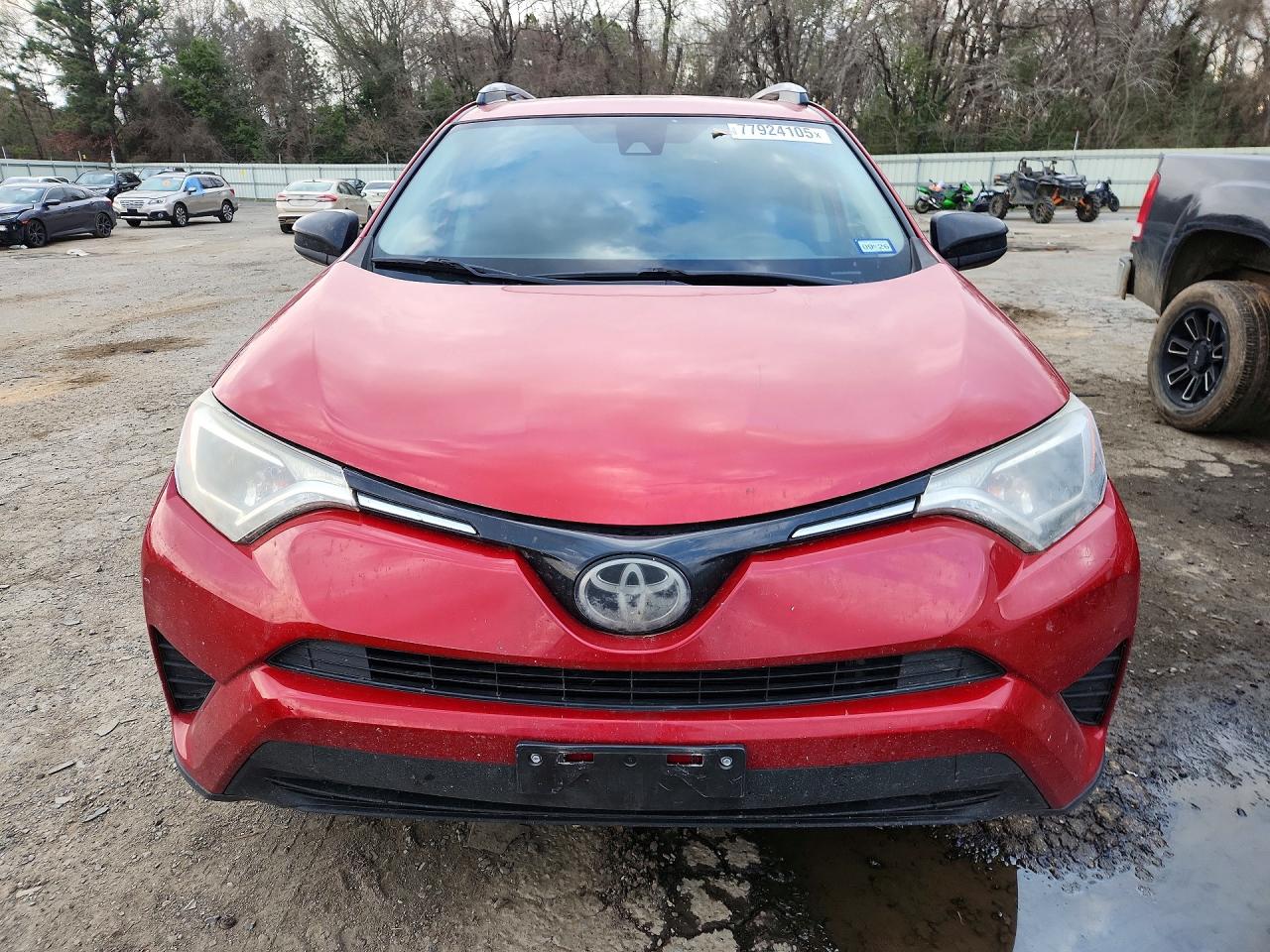 2017 TOYOTA RAV4 LE photo 13