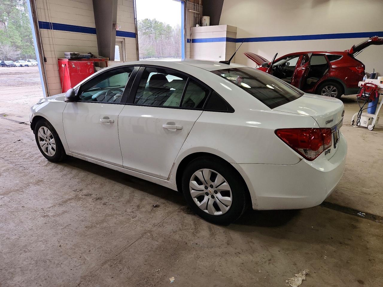 2013 CHEVROLET CRUZE LS photo 3