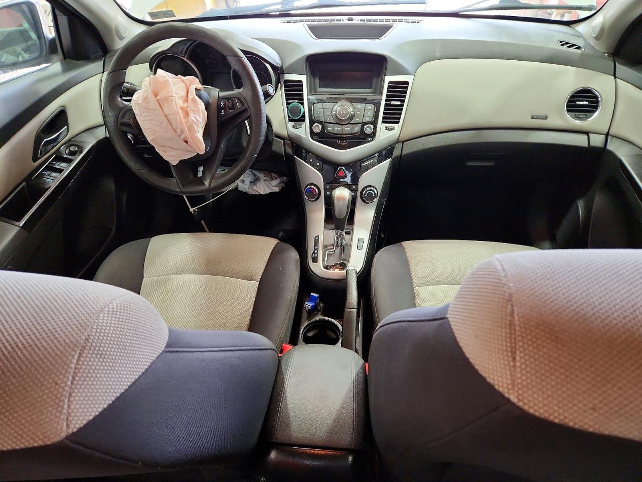 2013 CHEVROLET CRUZE LS photo 15